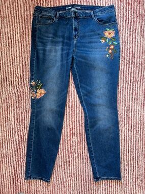Old Navy Dark Blue Skinny Jeans with Floral Embroidery